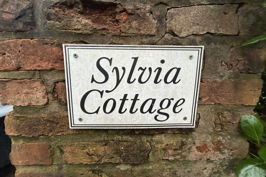 Images for Sylvia Cottage, Newgate, Wilmslow