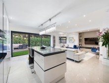 Images for Apsley Close, Bowdon