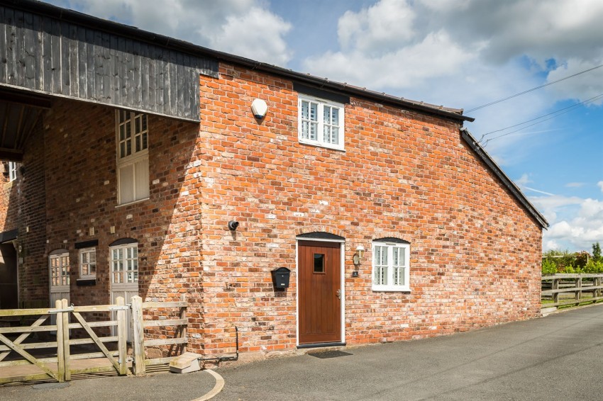 Images for Hapsford Hall Barns, Moor Lane, Hapsford, Frodsham