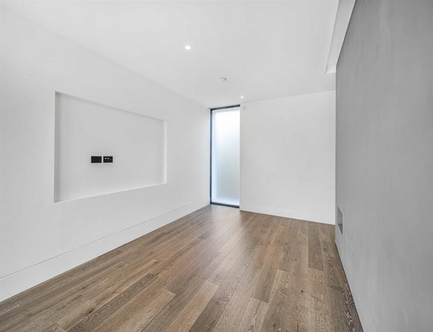 Images for Apt 3, Quadrant, North Road, Hale