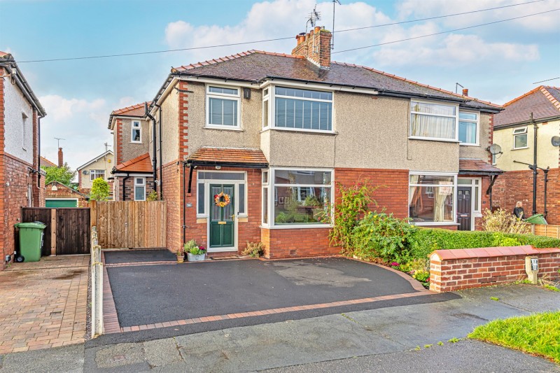 Hill View Avenue, Helsby, Frodsham