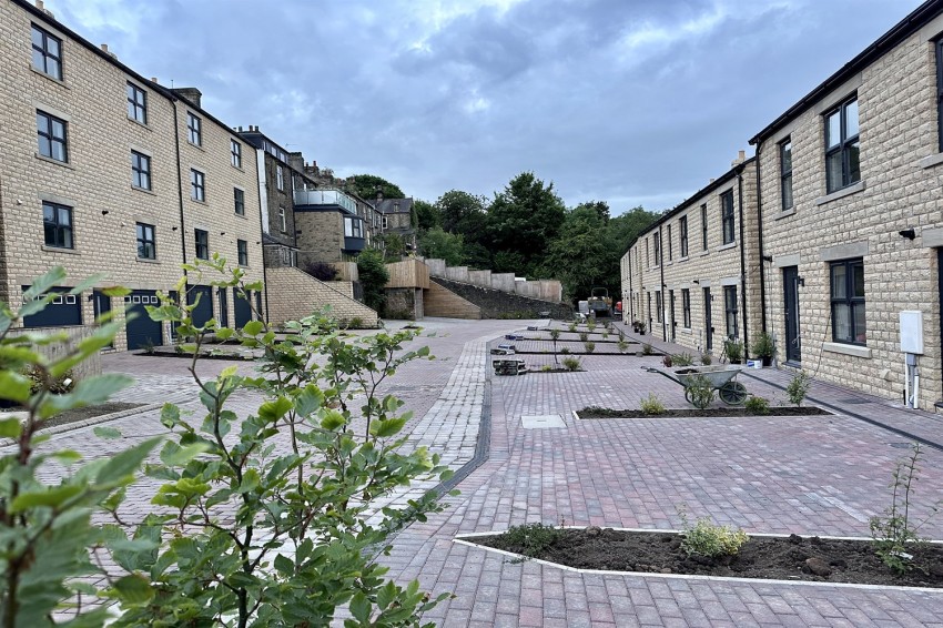 Images for 12, Corn Mill Court, New Mills