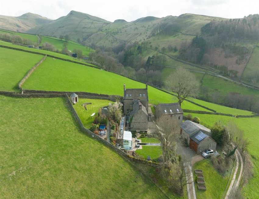 Images for Edale Road, Hayfield, High Peak