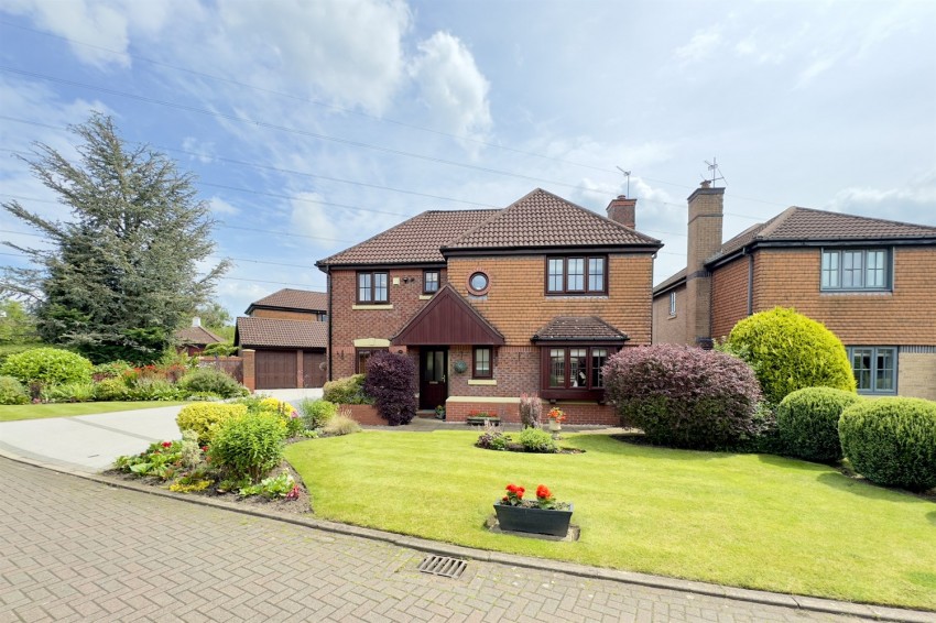 Images for Melrose Crescent, Poynton