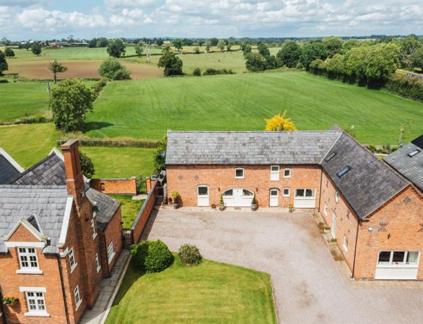 Images for The Barns, Henhull Bridge Barn, Henhull