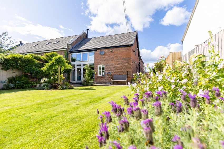 Images for Cornhill Barns, Long Lane, Wettenhall