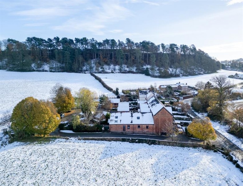 Images for Barnhill Grange, Old Coach Road, Barnhill, Chester