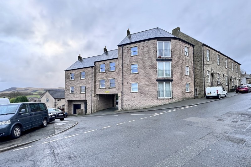 Ewart Court, Hadfield, Glossop