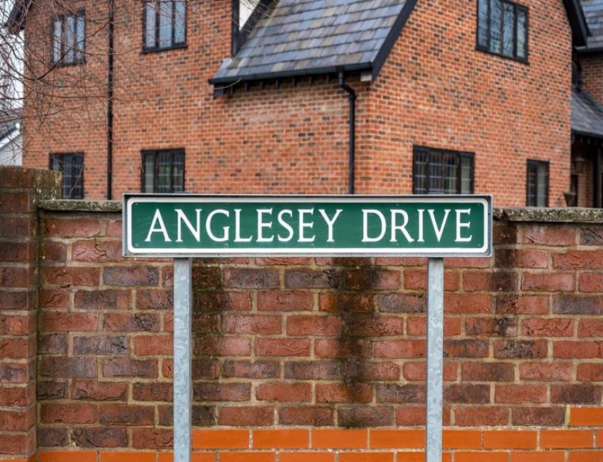 Images for Anglesey Drive, Poynton